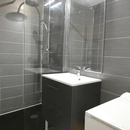 4 Pers Avec Balcon, Piau-engaly - Sud, Tv, Lave-vaisselle, Lave-linge, Casier A Skis - Fr-1-457-258 Daire *